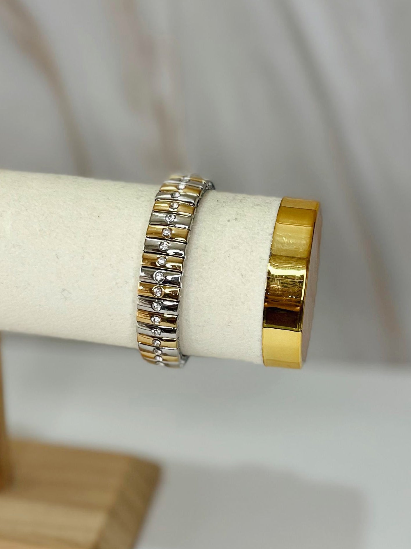 Brazalete M circonia líneas