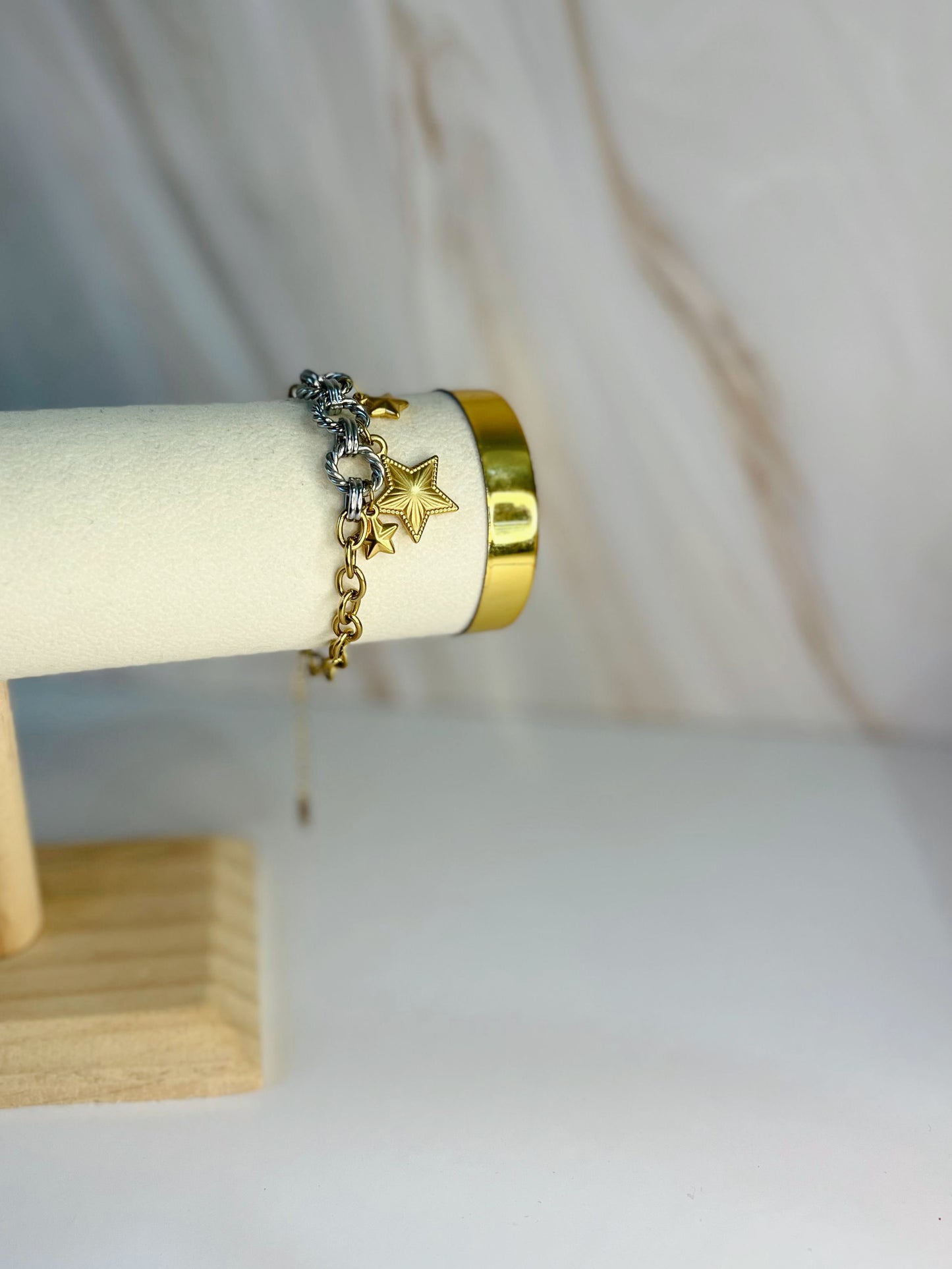 PULSERA ESTRELLAS BICOLOR COLGANTES