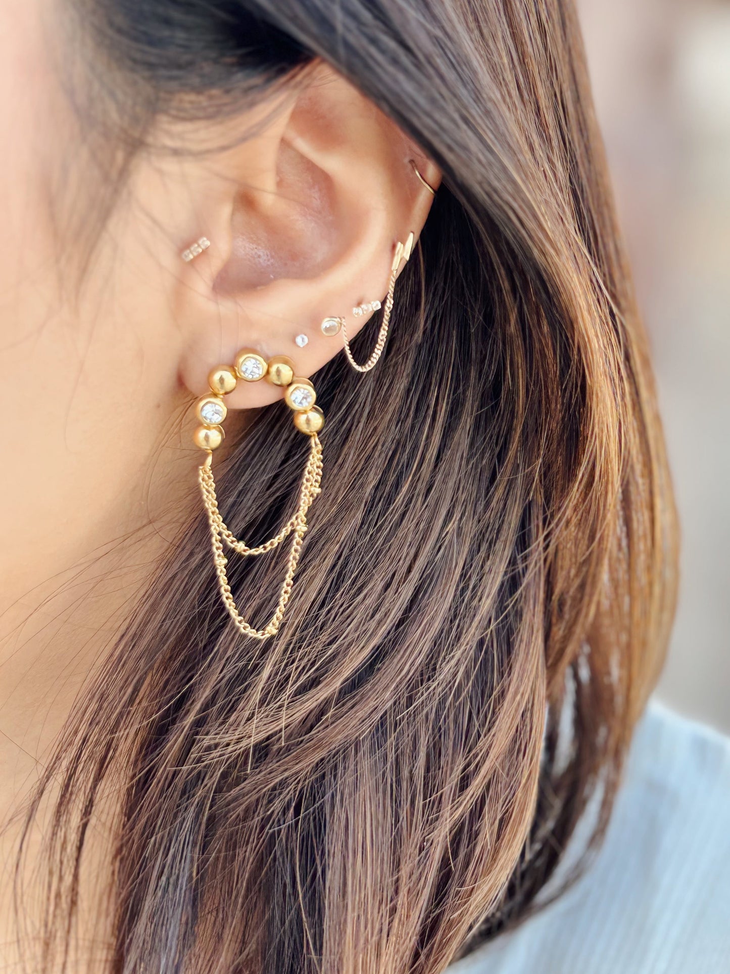 Aretes volcad dorados