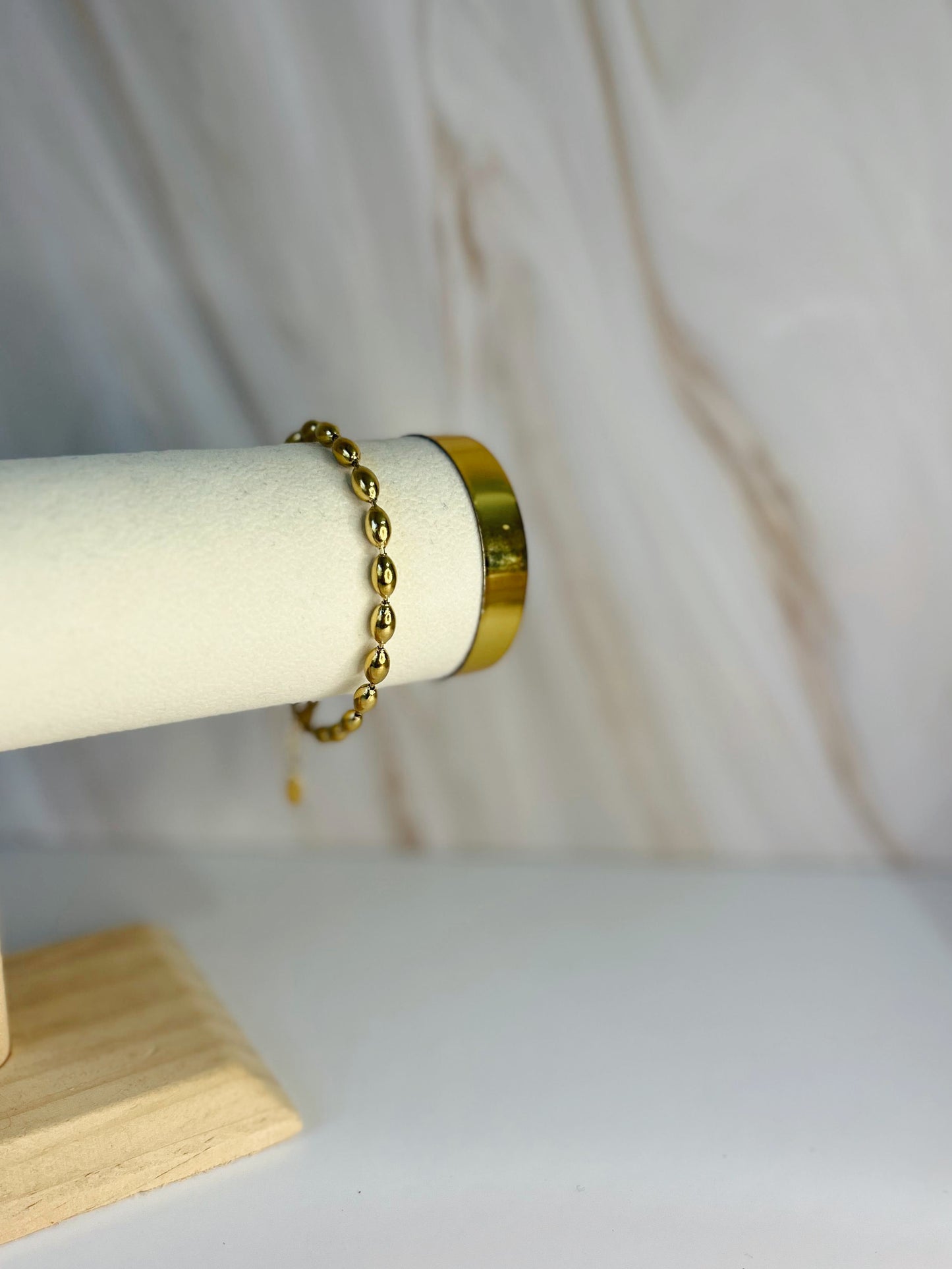 PULSERA OVALITOS DORADA