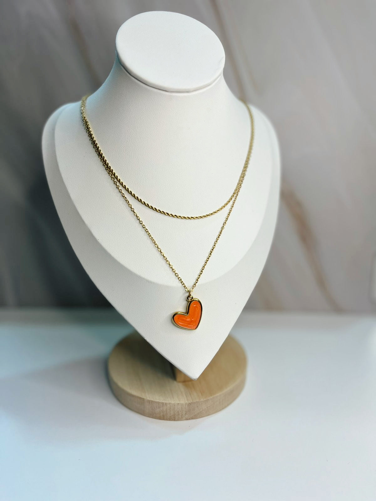 COLLAR DOBLE CORAZÓN NARANJA