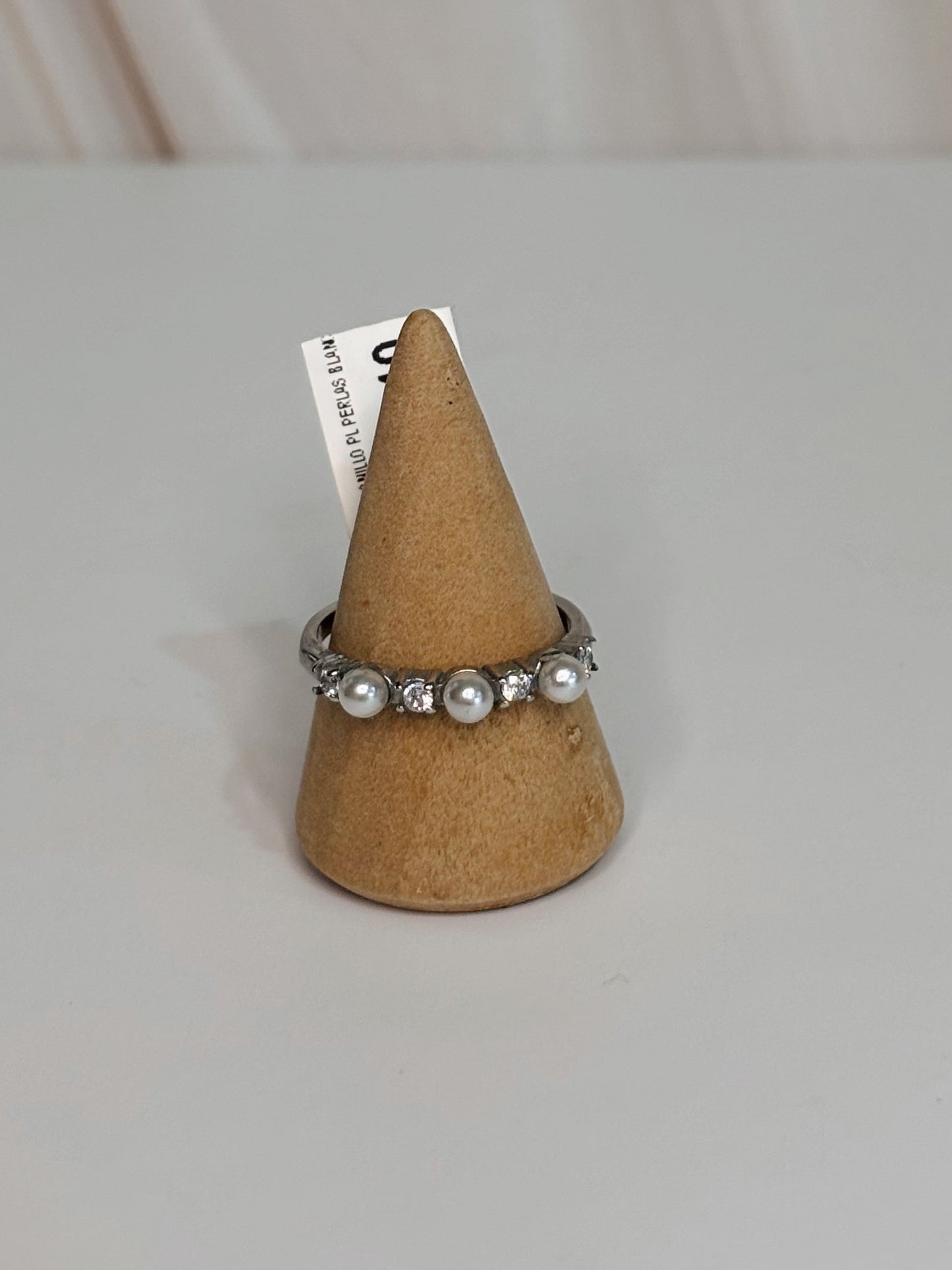 Anillo plateado perlitas