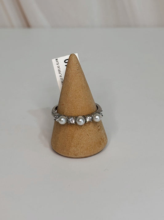 Anillo plateado perlitas