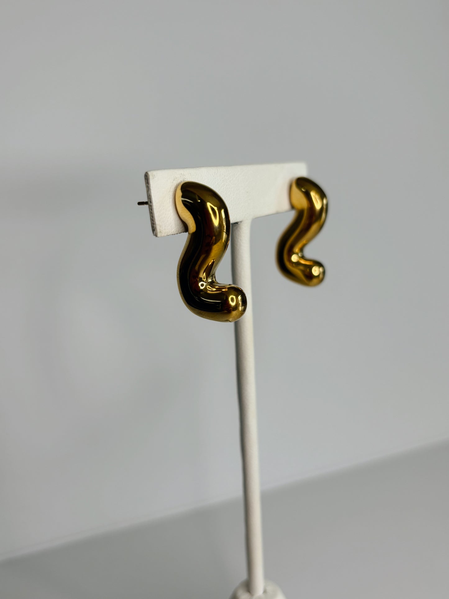 Aretes Gusanito Dorados