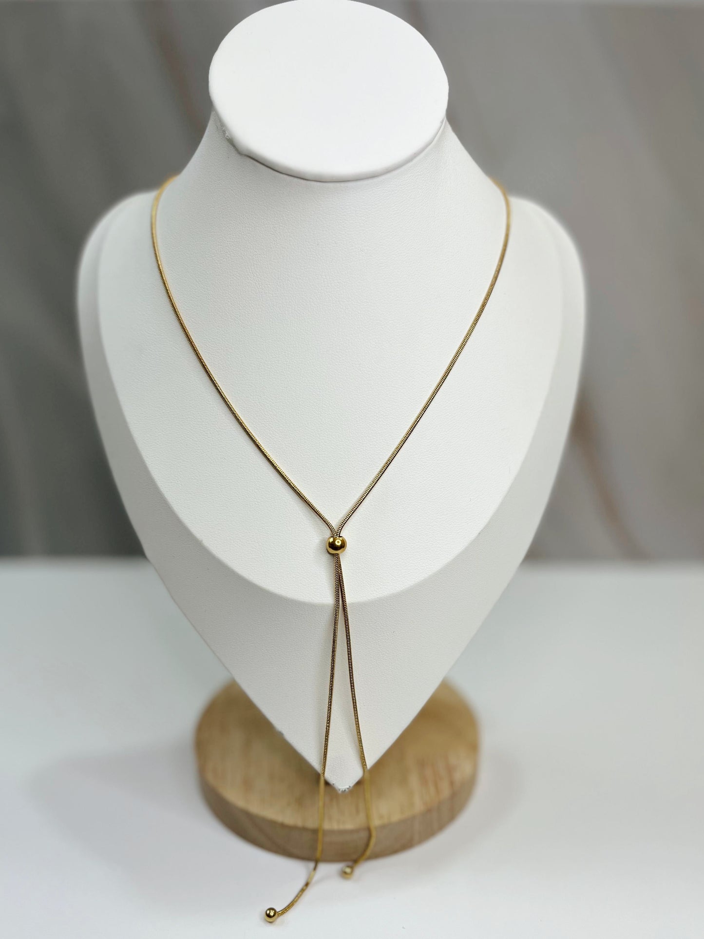 CORBATÍN AJUSTABLE SENCILLO