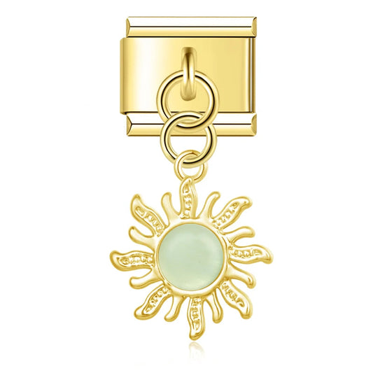 Charm Sol Verde Colgante Dorado